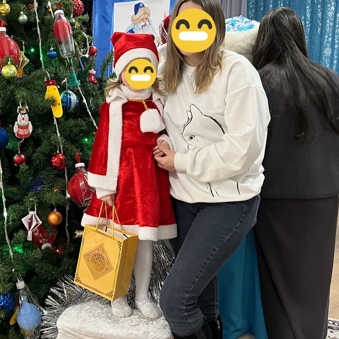 Костюм Деда Мороза для девочки.