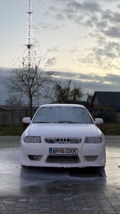 Vând audi a3 1.6 benzina