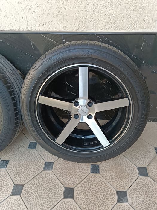 Vossen Diska Balon Sotiladi 215 55 R17 Holati Yaxshi