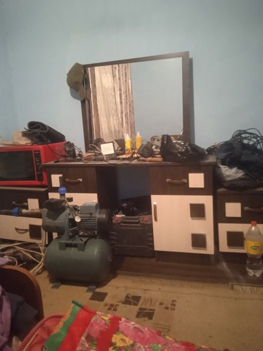 Уи жихаздары сатылады