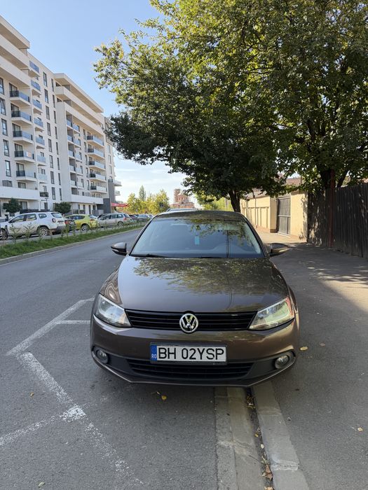 VOLKSWAGEN Jetta 2014 — imagine 3
