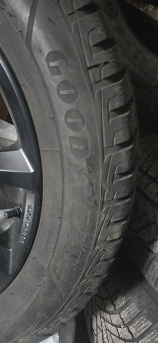 Roti iarna Renault 17" / Anvelope Goodyear //