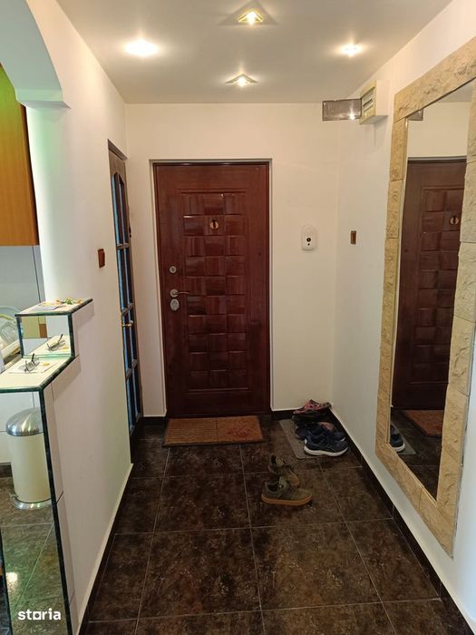 Apartamemnt 3 camere C.R.Vivu