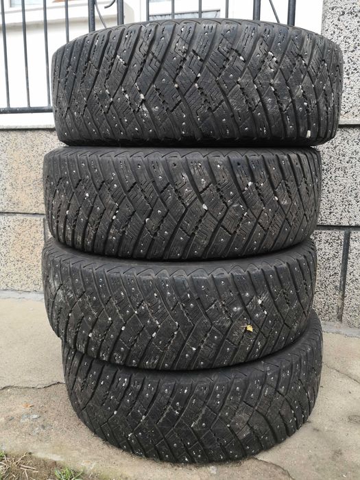 Гуми Good Year Ultragrip 225/60/18