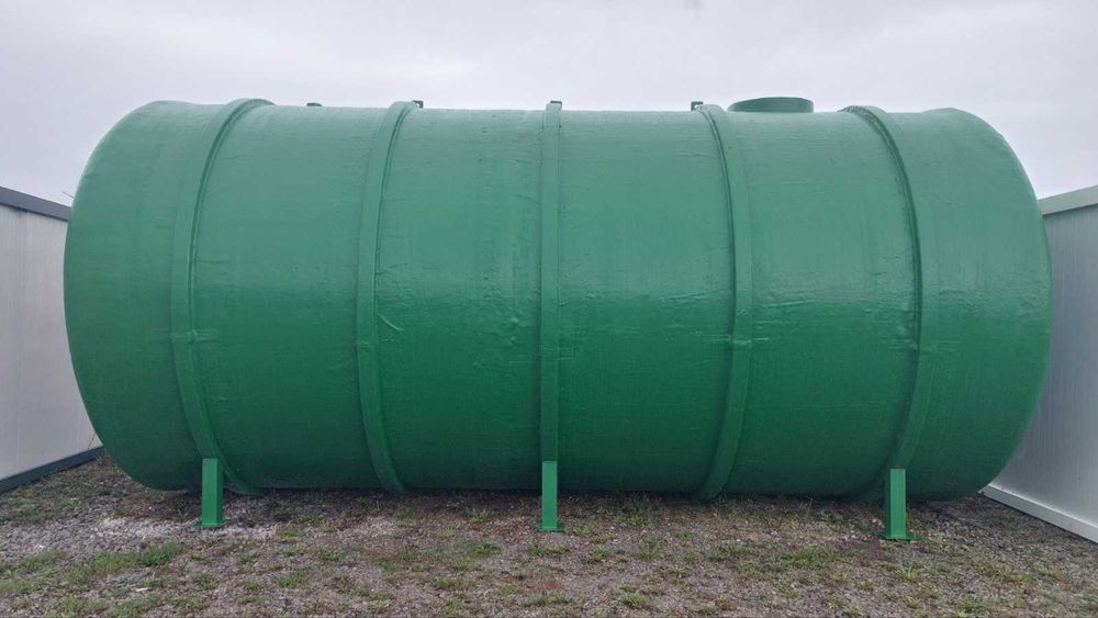 Резервоари и септични ями 50 000 литра от полиестер.