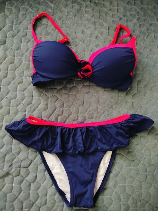 Продам купальники