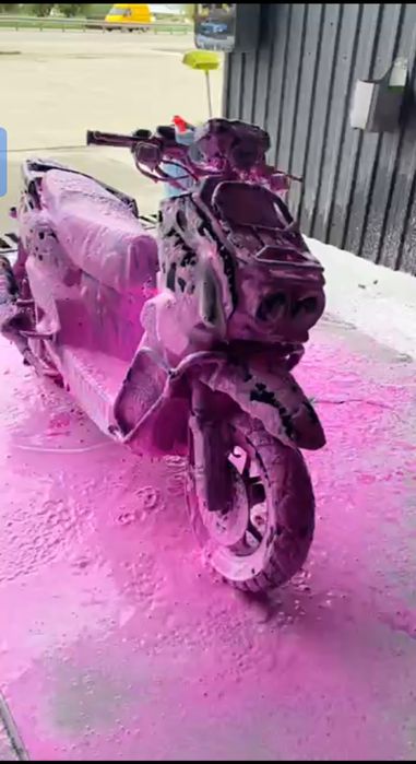 Srochni sotiladi Tank skuter 150 kubli mator moy yeyobdi oz oz