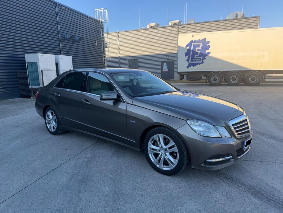 Mercedes-Benz E class 200 an fabricatie 2011