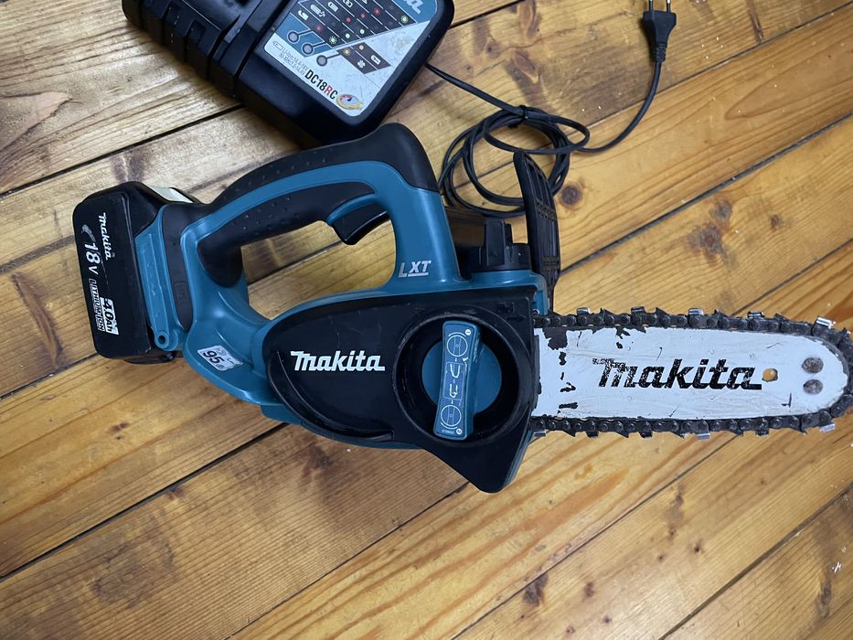MAKITA DUC122 drujba cu acumulator 18v