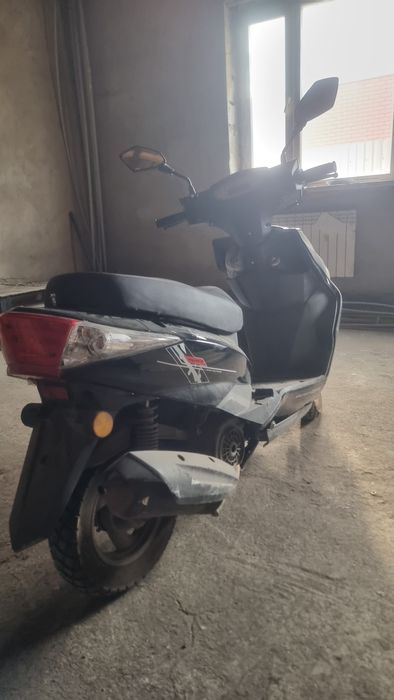 Мопед скутер не новый