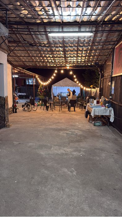 Cort evenimente aranjamente
