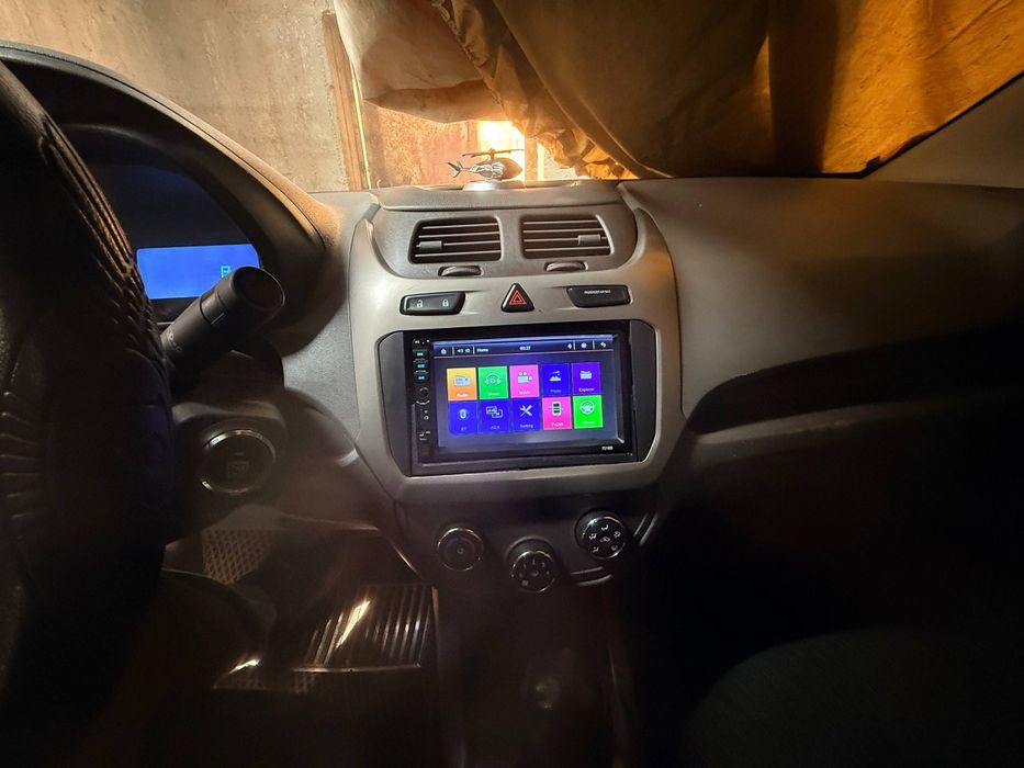 Avtomobil Monitori 7018B (Bluetooth, 7”)”