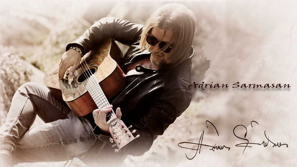 Compozitor, scriu muzica si versuri pentru diverse genuri muzicale.