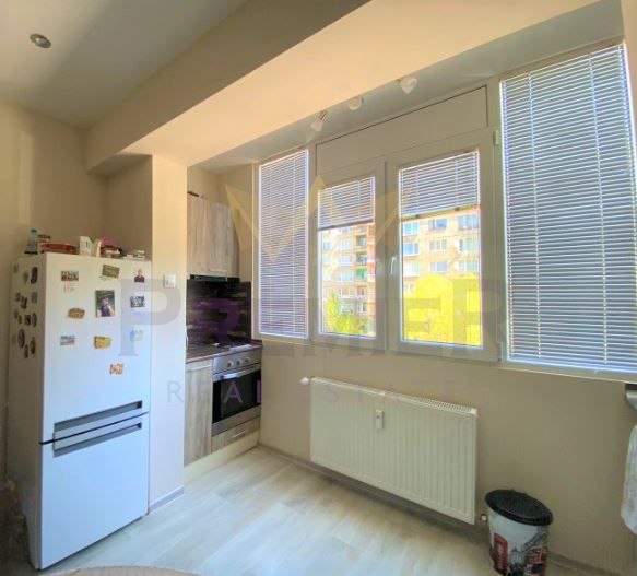 Продава се Двустаен апартамент в Перник, Изток - 66 кв.м за 1364 €/кв.м - Снимка #4