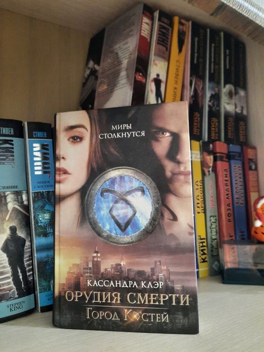 Книги разные,цена в описании.
