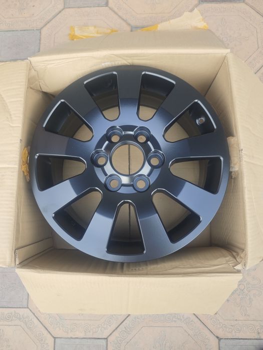 Диск r18 original Prado 250, Land Cruiser 300