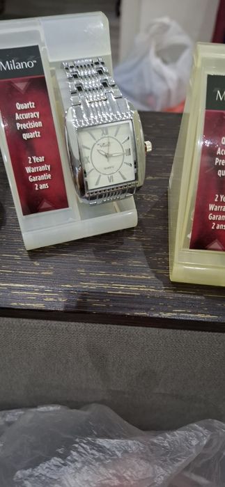 Продам мужские часы.