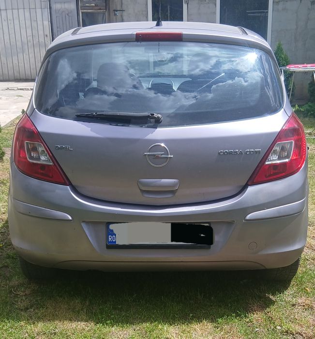 Vând Opel Corsa D