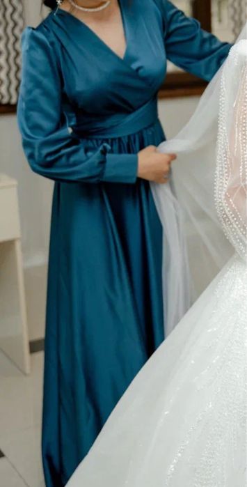 Платье вечерный атлас