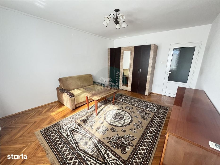 Apartament 3 camere decomandat cu 2 balcoane Bld Mihai Viteazu