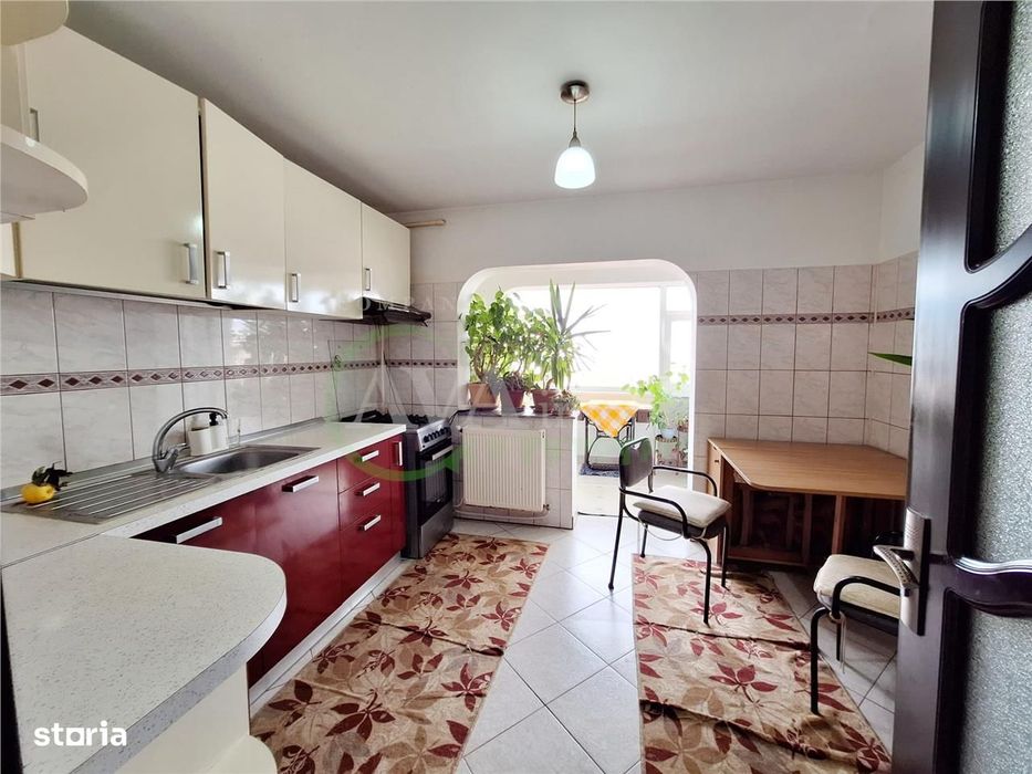 Apartament 2 decomandate, zona Bistrita Lac