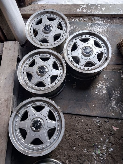 Диски R15 на Audi 80. Разболтовка 4×108.