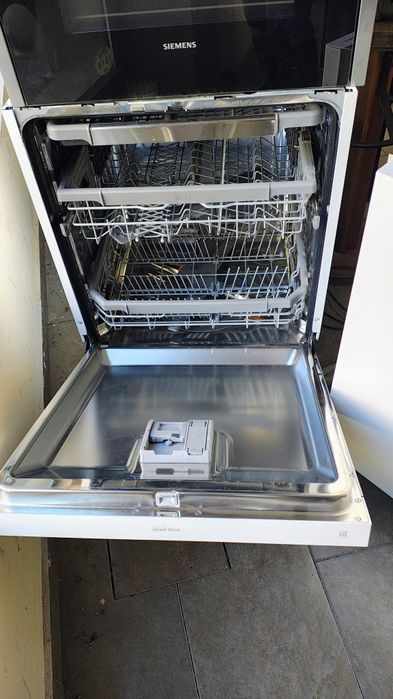 Съдомиялна  60см , Bosh,LG. Полувграждане !