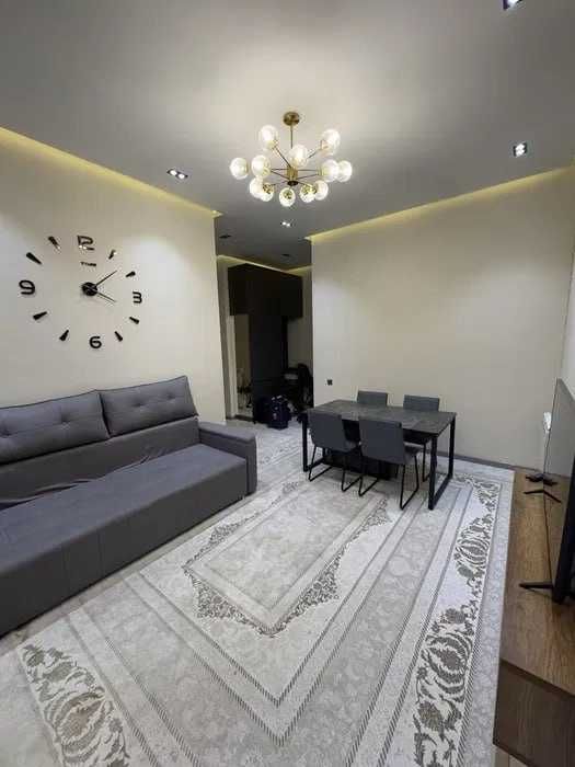 3 ком Oq Saroy мирзо-улугбек подключ паркентский 80 м² евро;