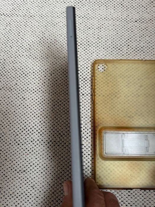 Vând sau schimb Tableta Lenovo Tab M8 (4th Gen) 2024