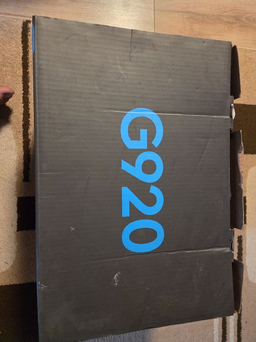 Vând volan gaming Logitech G290 + schimbător. Rog seriozitate.