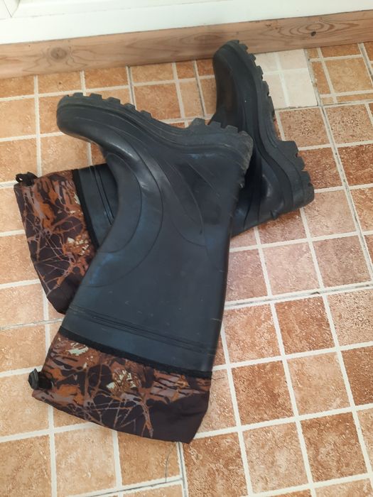 Сапоги резиновые для охоты и рыбалки