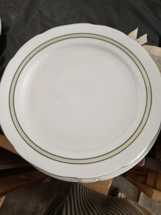 Български порцеланови сервизи за хранене  , и др.