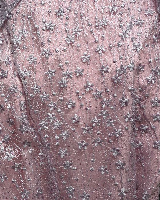 Елегантна рокля на Lucy, чисто нова