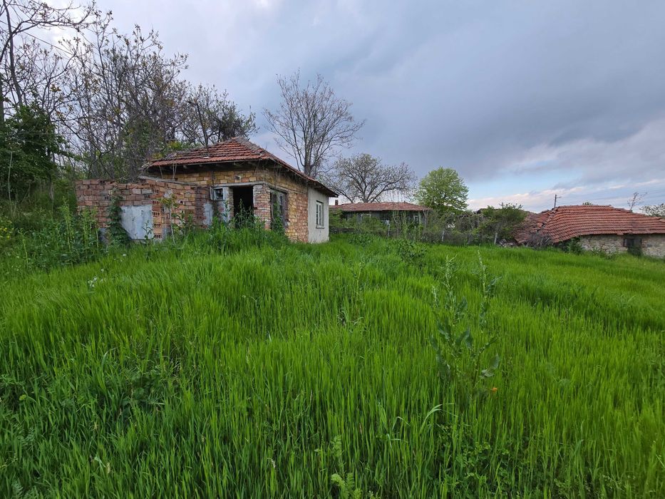 Парцел в село Самоводене