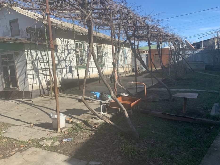 Участок 10 сот с домом Ташкент Узгарыш пл. 80 кв м, 5 ком. канализация