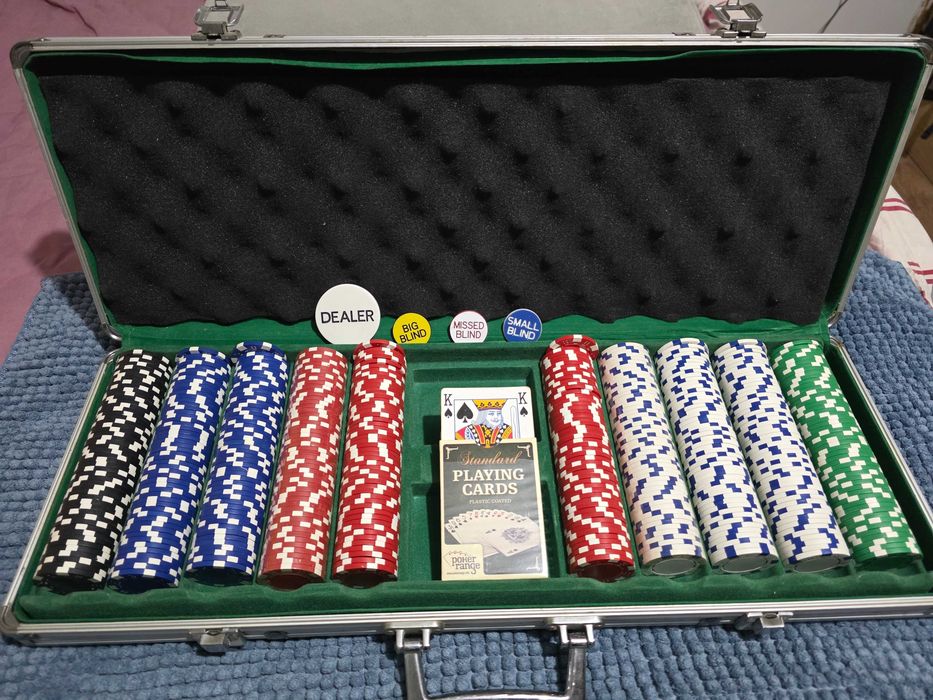 Set poker complet 300/500 jetoane + valiză aluminiu Poker Range