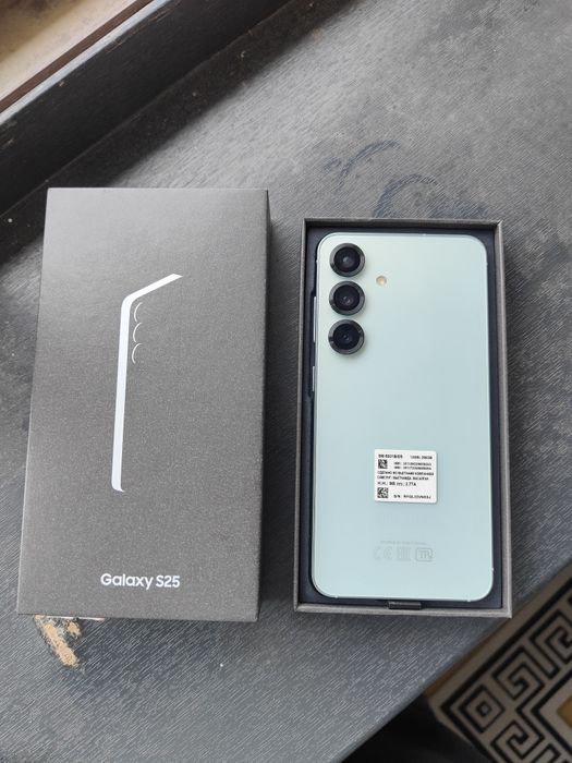 Samsung s25 256Gb