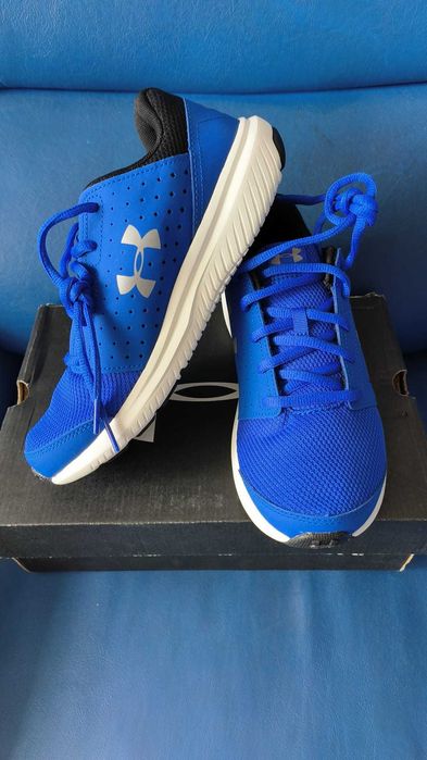 Under Armour - NOU - 150 lei - 38