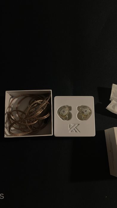 «Клавиатура / мышь / наушники + бонусы»