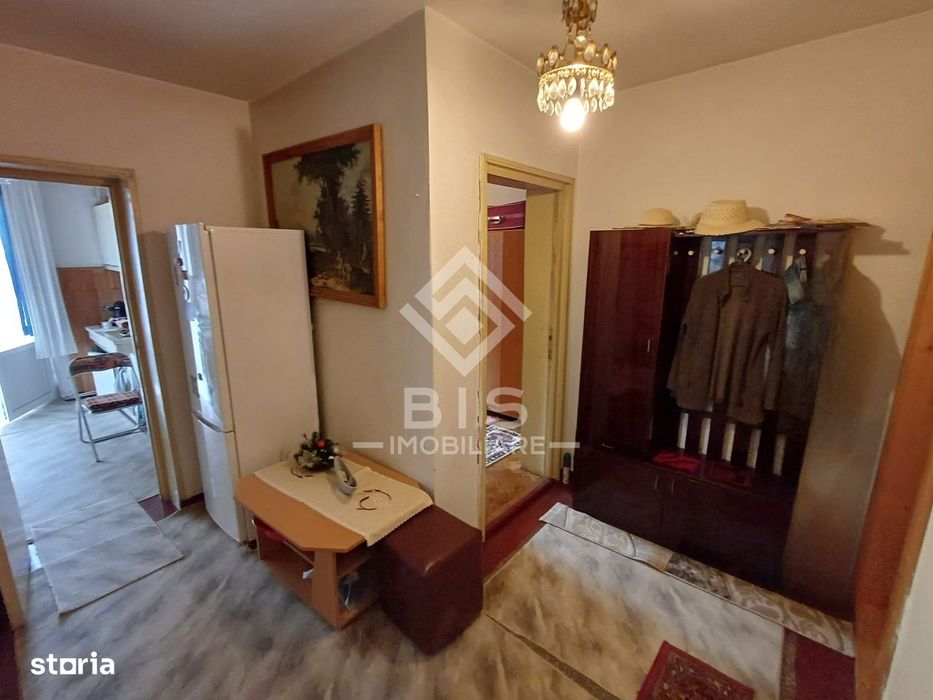 Vânzare apartament 3 camere,  Decebal,  s.u 65mp
