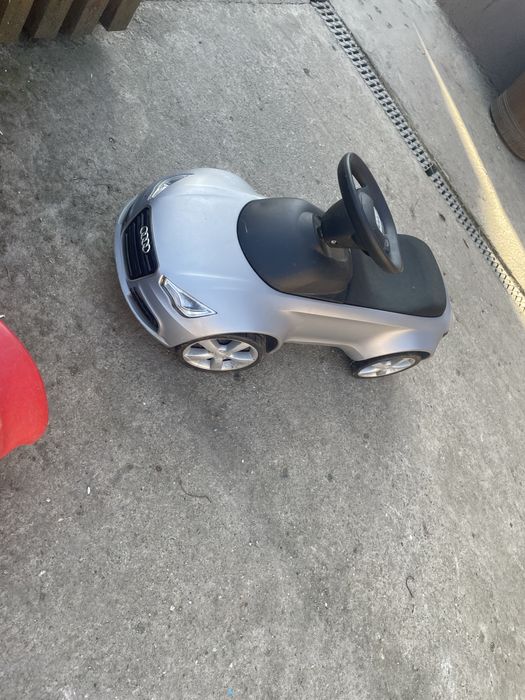 Masinuta copii Audi