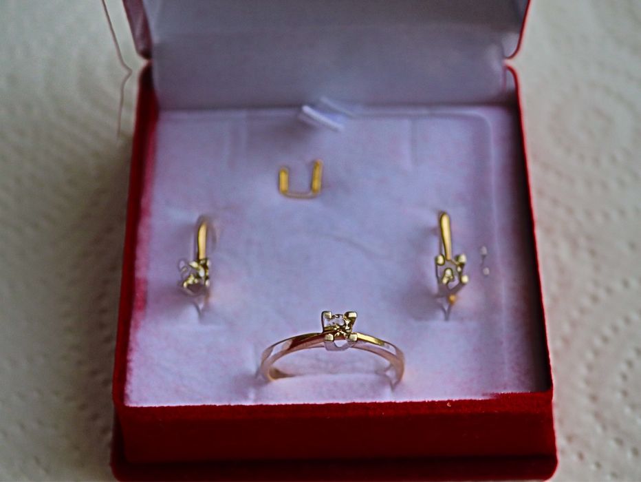 Комплект кольцо, серьги с бриллиантом