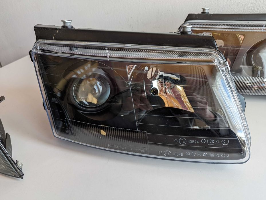 Фарове Пасат Б5 VW Passat B5 96-00 Тунинг Черни затъмнени DEPO