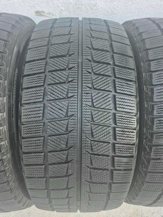 235/40R18 Godride