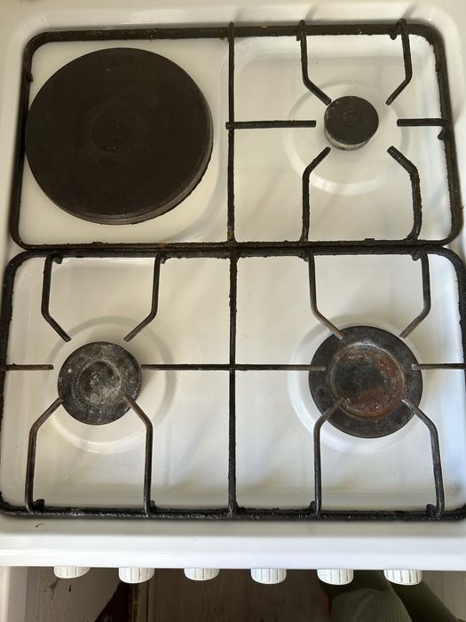 Продам газ плиту за 15000 т