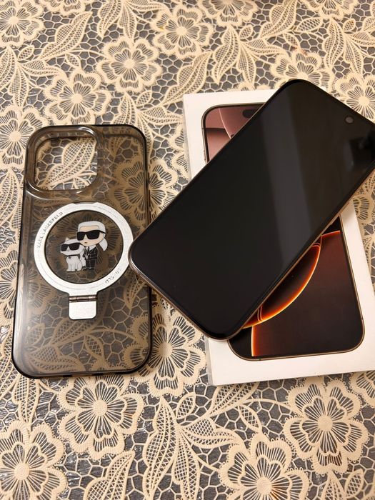 Vand 16 pro desert titanium