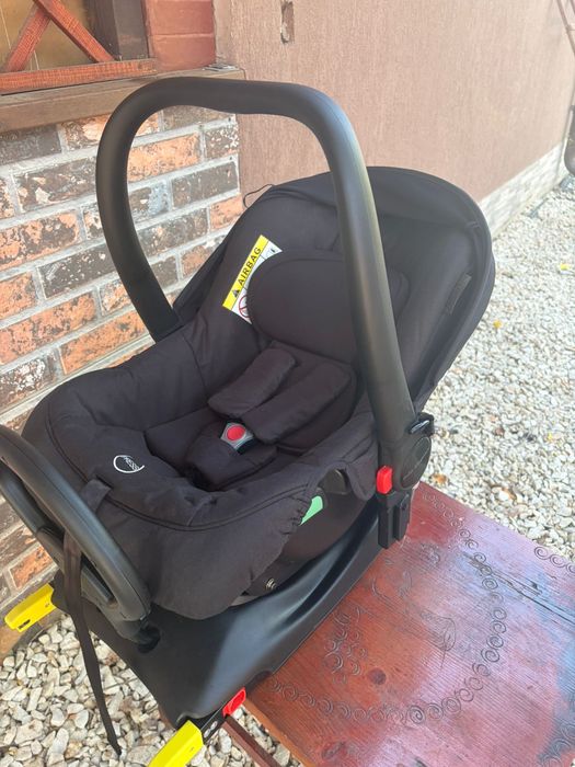 Scoica auto cu baza izofix