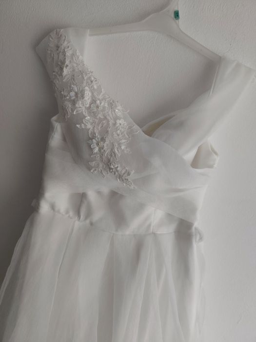 Rochie mireasă simplă