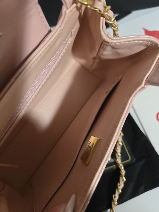 Налична чанта Chanel Kelly Pink