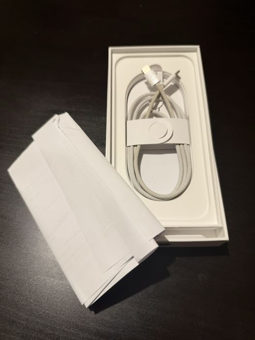 Iphone 16 Pro Max 256GB + huse cadou